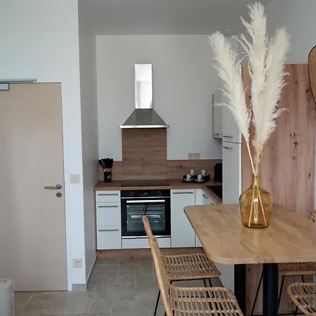 Chateau De L'insolas Hotel apartamentowy Villeneuve-lès-Avignon