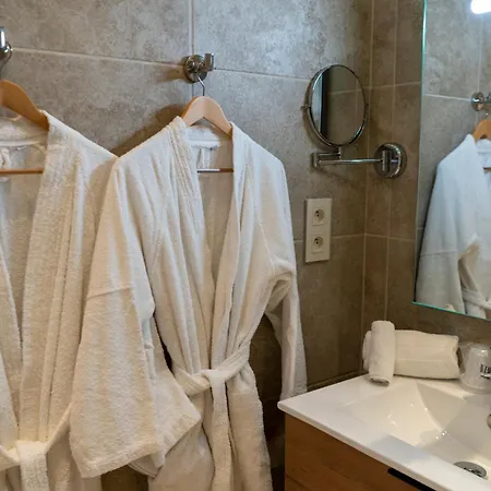 Chateau De L'insolas