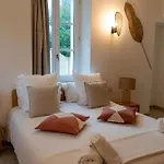 Chateau De L'insolas 4*
