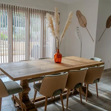 شقة فندقية Chateau De L'insolas