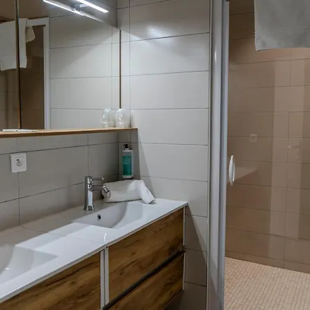 Appart hôtel Château De L'insolas Villeneuve-lès-Avignon