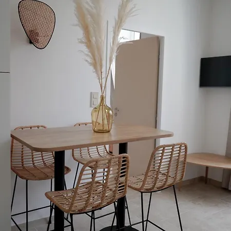 Château De L'insolas 4* Villeneuve-lès-Avignon