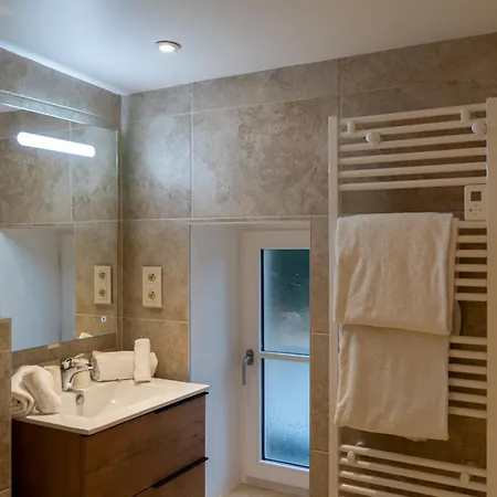 Appart hôtel Château De L'insolas 4*