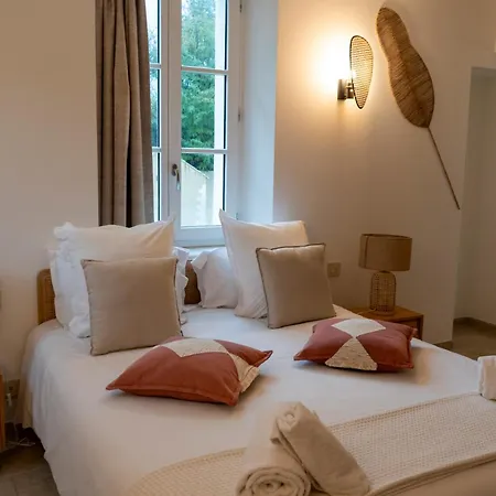 Chateau De L'insolas 4*