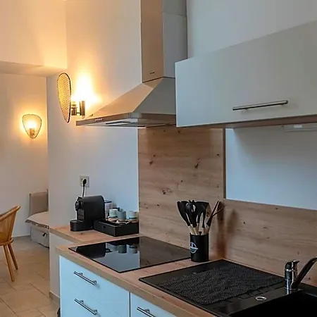 Chateau De L'insolas 4* Villeneuve-les-Avignon