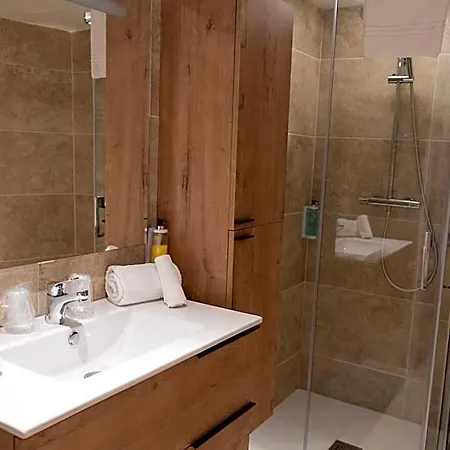 Chateau De L'insolas 4* Villeneuve-les-Avignon